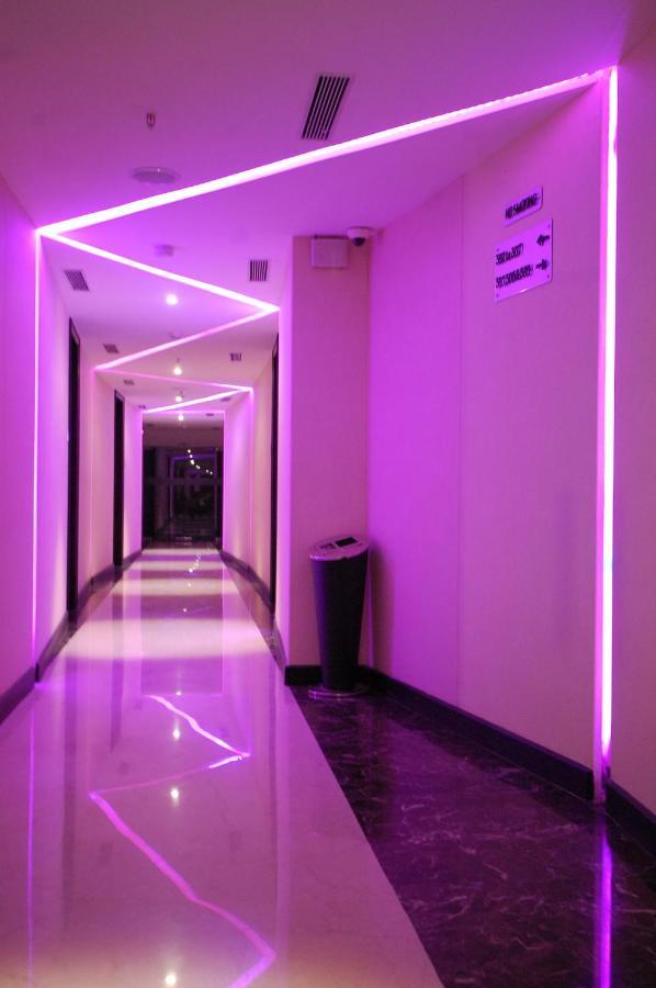 Click Hotel Sapphire Star Indore Buitenkant foto